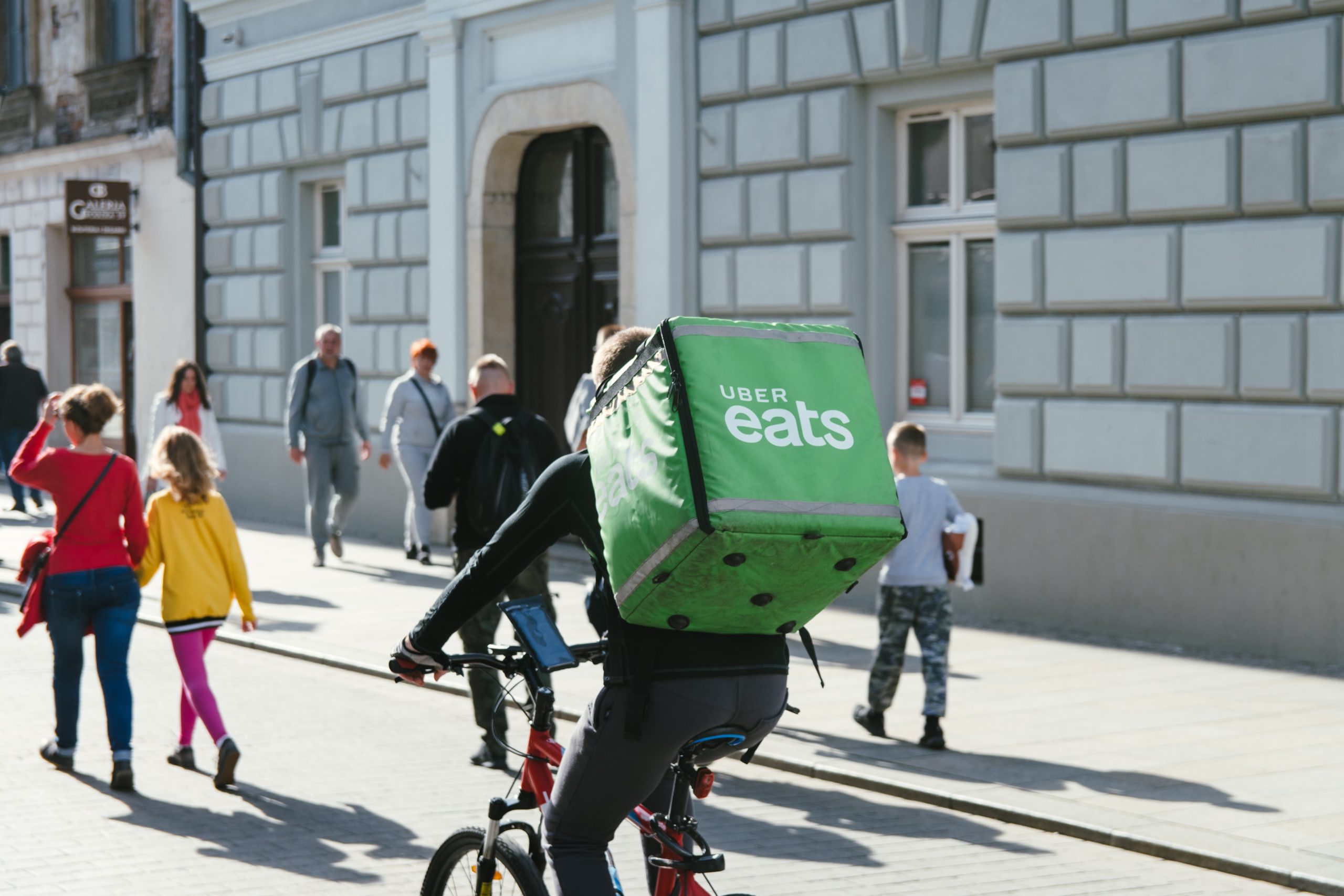 UberEats(ウーバーイーツ)が鹿児島でスタート！登録して始めてみよう 